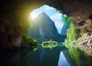 THE HERITAGE SPINE & LEGENDARY CAVERNS EXPEDITION 8D/7N from 575 USD/person only